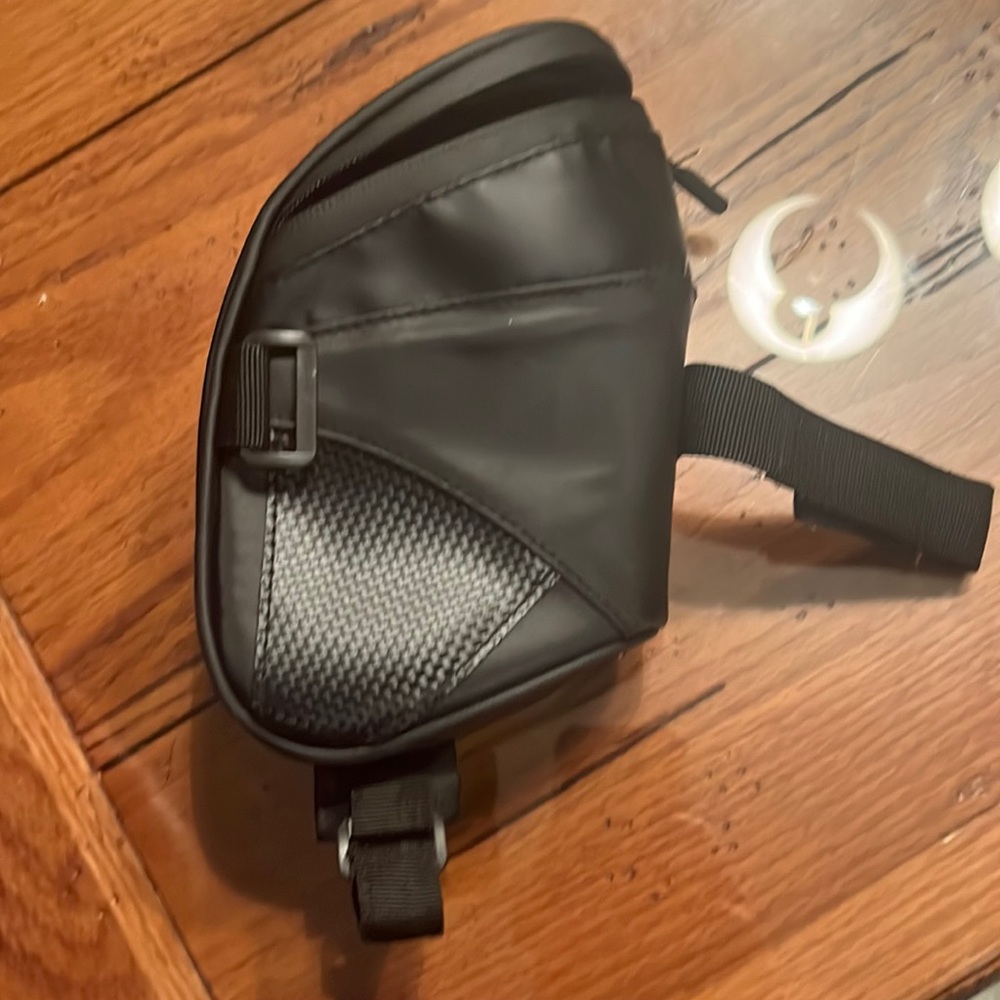 Zefal wedge style cycling bicycle bike seat bag. New without tags